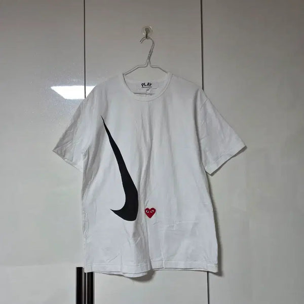 [BUNJANG] Comme des Garçons PLAY x Nike Collaboration T-Shirt L / 꼼데가르송 PLAY 나이키 반팔티 L