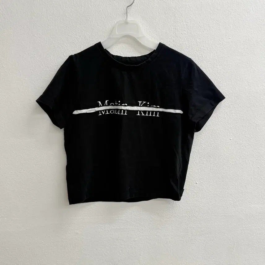 [BUNJANG] Matinkim Crop Logo T-Shirt Black OS / 마뗑킴 크롭 로고 티셔츠 블랙 os