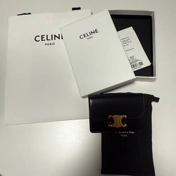 [BUNJANG] Celine Triomphe Calfskin Flap Card Holder / 셀린느 트리옹프 카프스킨 플랩 카드지갑