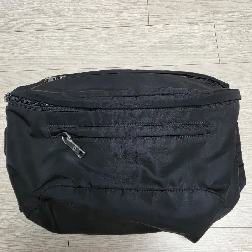 [BUNJANG] Prada 018 Tech Nylon Penny Bag Black / 프라다 018 테크 나일론 블랙 페니백
