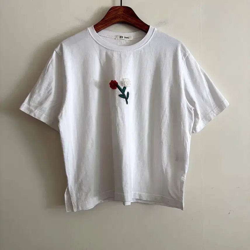 [BUNJANG] My Juni Flower Embroidery Short Sleeve T-Shirt / 마이쥬니 꽃 자수 반팔 티셔츠