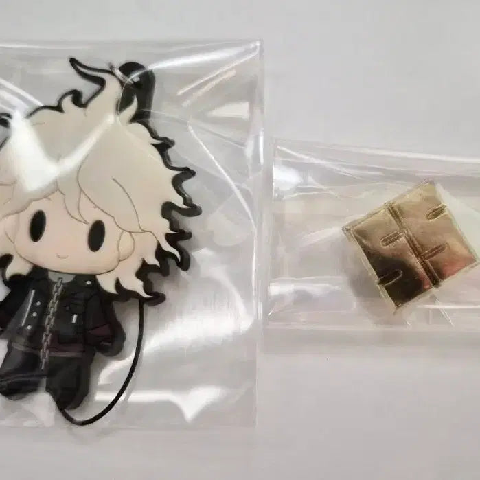 [BUNJANG] Super Danganronpa Komaeda (Meshitsukai) Rubber Strap & Emblem Badge / 슈퍼 단간론파 코마에다 (메시츠카이) 러버스트랩 & 문양 뱃지