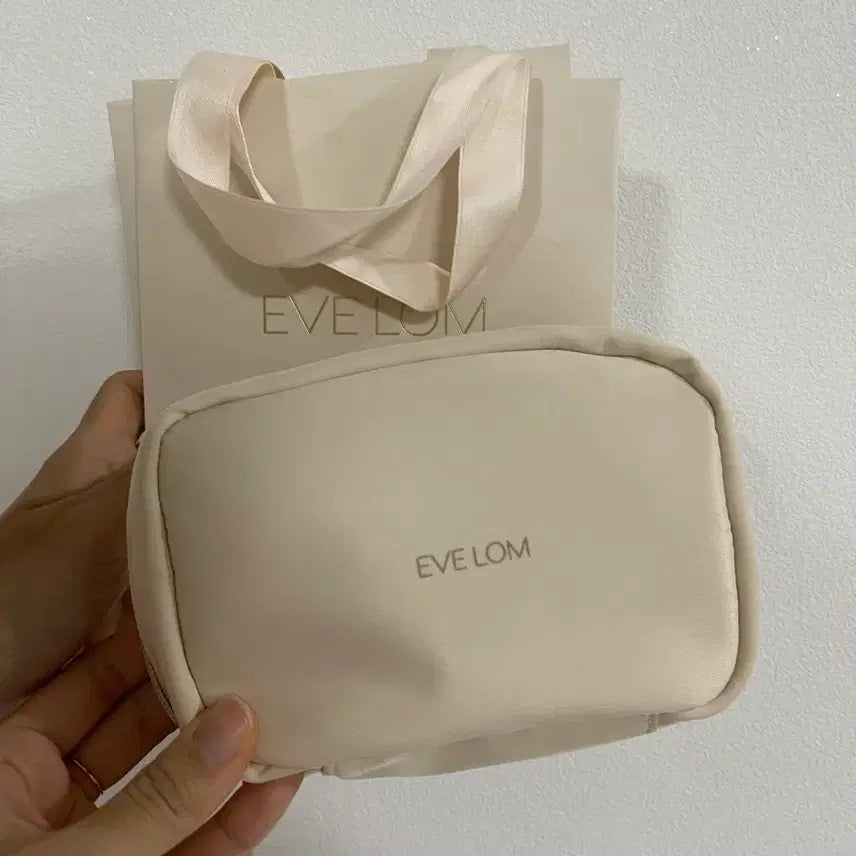 [BUNJANG] Eveline Pouch / 이브론 파우치 정품 팝니다.