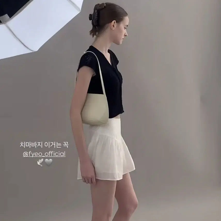 [BUNJANG] Fyeo Darin Shirring Skirt (White, M) / Fyeo 포유온 다린 셔링 스커트 (M)