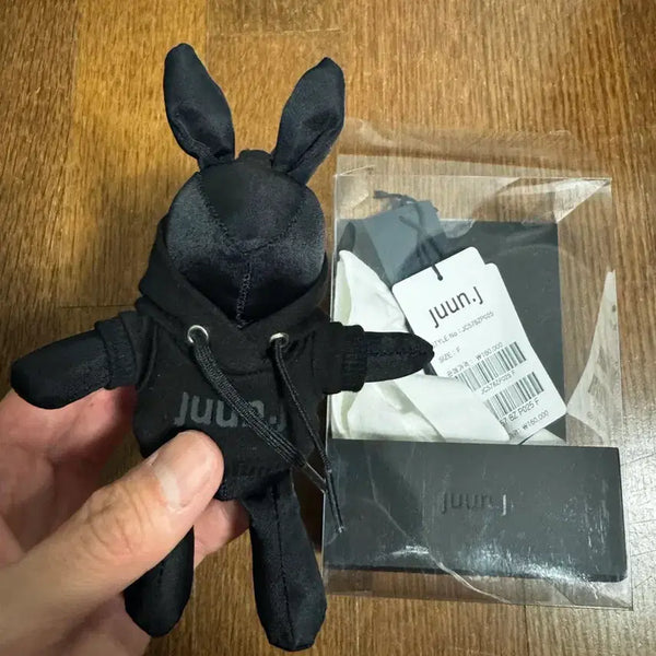 [BUNJANG] Juun.J Hooded Bunny Keyring Black / 준지 후드 버니키링