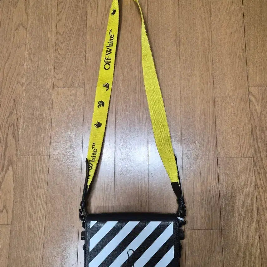 [BUNJANG] Off-White Diag Flap Bag Crossbody Bag Tote Bag Shoulder Bag / (정품) 오프화이트 디아그 플랩백 (크로스백 가방 토트백 숄더백)
