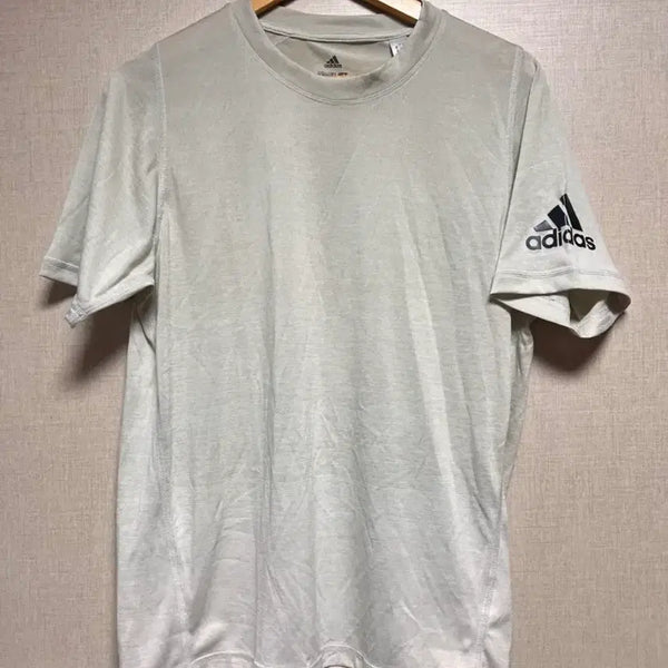 [BUNJANG] Adidas Performance Short Sleeve T-Shirt Size 100 / 아디다스 기능성 반팔티 100