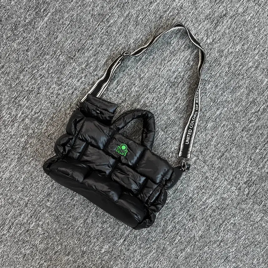 [BUNJANG] United Colors of Benetton Black Padded Tote Bag / 베네통 블랙 패딩 토트백