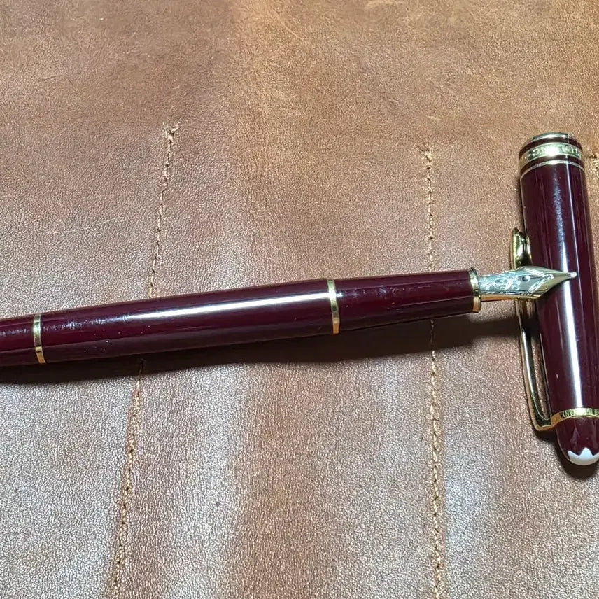 [BUNJANG] Montblanc Meisterstück 144 Burgundy Fountain Pen 14K M Two-Tone Nib / 몽블랑 마이스터튁 144 투톤닙 버건디 만년필 14K M