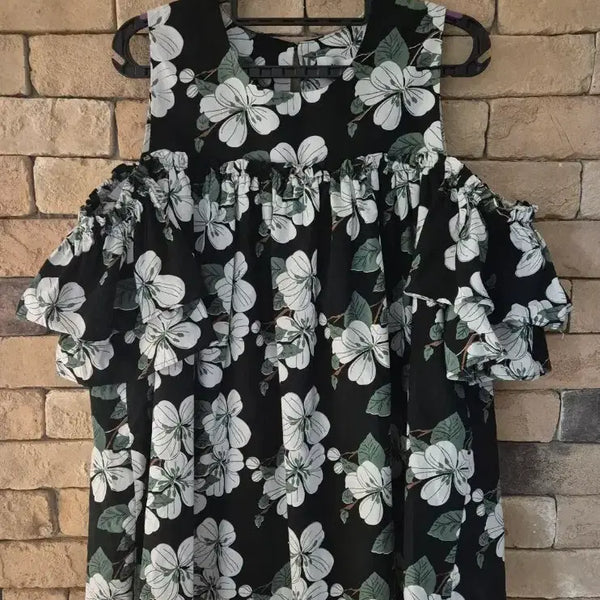 [BUNJANG] Black Floral Off-Shoulder Blouse / 블랙 플라워 패턴 오프숄더 블라우스