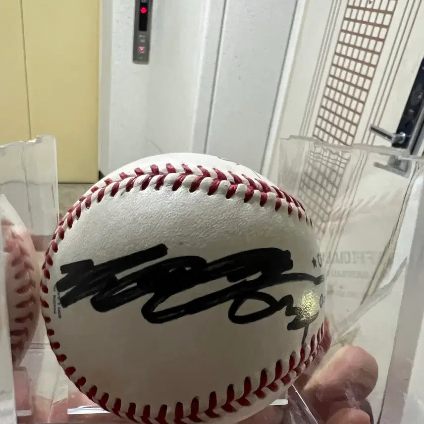 [BUNJANG] Lotte Giants Kim Won-jung Signed KBO Official Baseball / 롯데자이언츠 김원중 KBO공인구 친필싸인볼