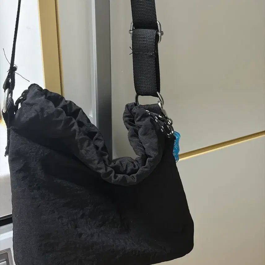 [BUNJANG] Leather Crossbody Bag / 크로스백