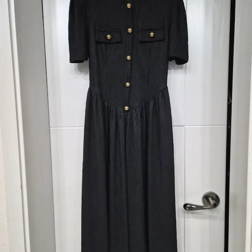 [BUNJANG] Black Gold Button Long Dress / 블랙 금장 버튼 원피스
