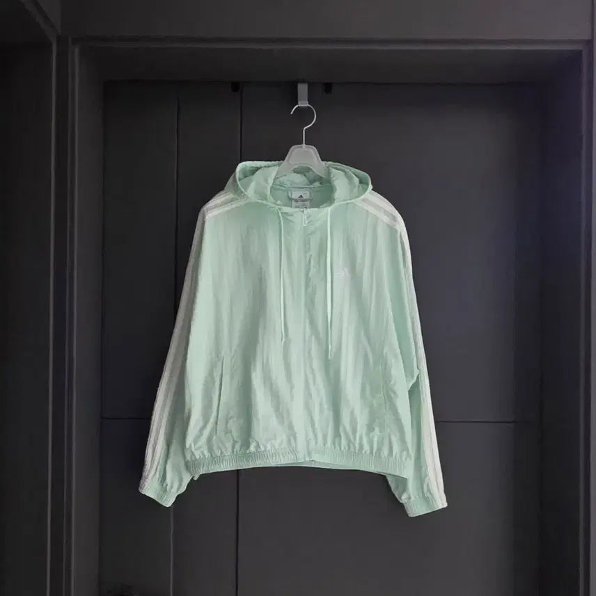 [BUNJANG] Adidas Women's Windbreaker Jacket - Ice Mint (Size 55) / [55넉넉]아디다스 바람막이 자켓