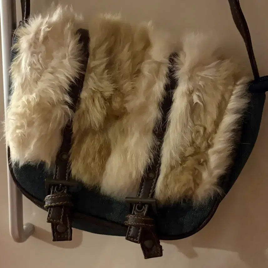 [BUNJANG] Japanese Vintage Fur Bag / 일본 빈티지 퍼가방 샵오공이 파우닝 큐빈티지 데스라이즈