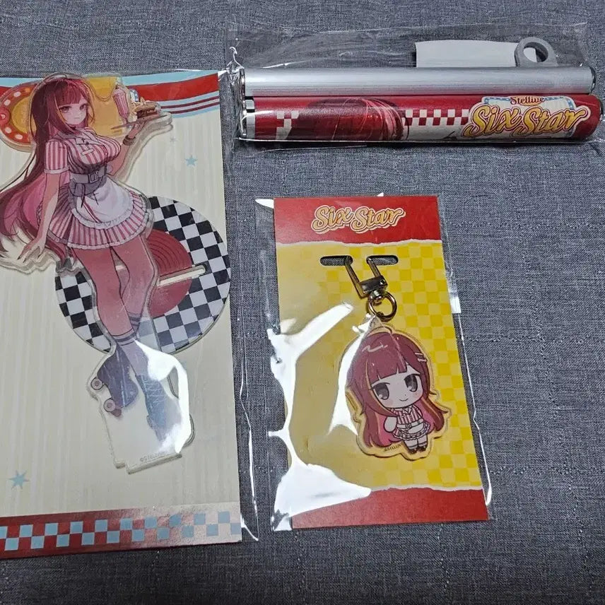 [BUNJANG] Stellive Pop-up Six Star Akane & Lize Goods Set (Tapestry, Keyring, Acrylic Stand) / (정가) 스텔라이브 팝업 아카네 리제 굿즈 3종 판매합니다