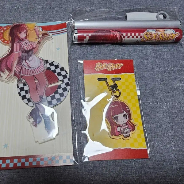 [BUNJANG] Stellive Pop-up Six Star Akane & Lize Goods Set (Tapestry, Keyring, Acrylic Stand) / (정가) 스텔라이브 팝업 아카네 리제 굿즈 3종 판매합니다