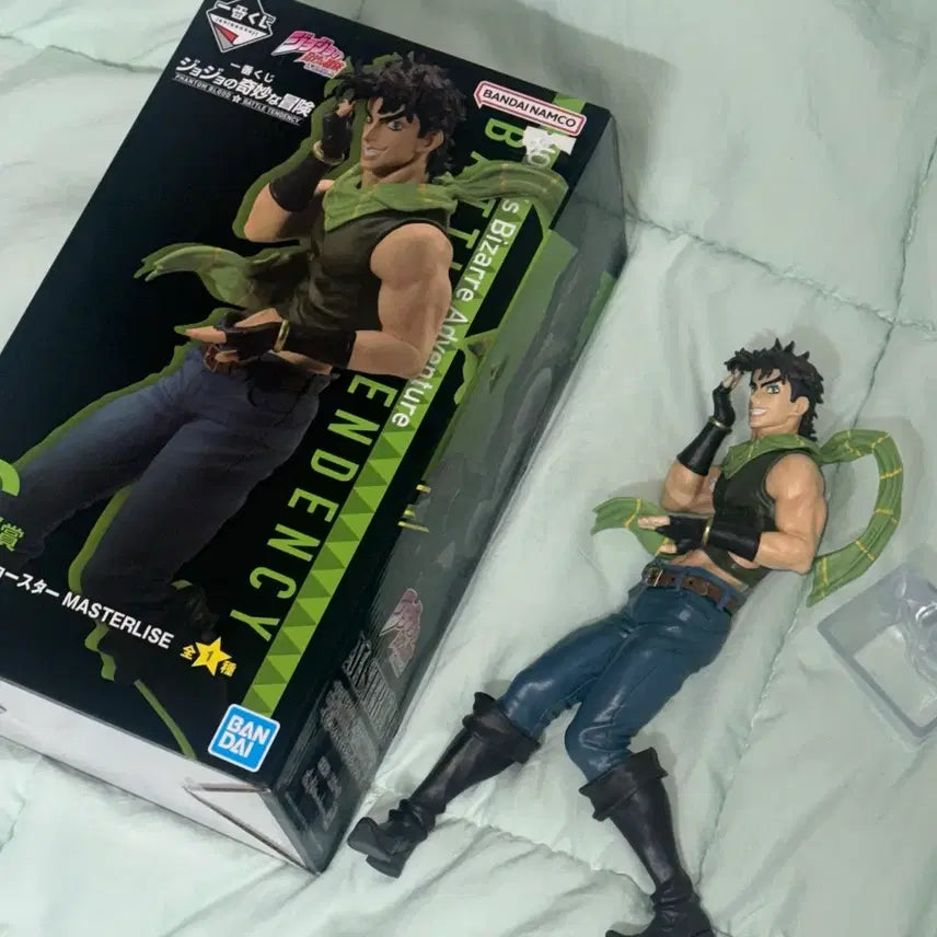[BUNJANG] JoJo's Bizarre Adventure Part 2 Joseph Joestar Figure / 죠죠의기묘한모험 죠죠 2부 쿠지 제일복권 C상 죠셉 죠스타 피규어