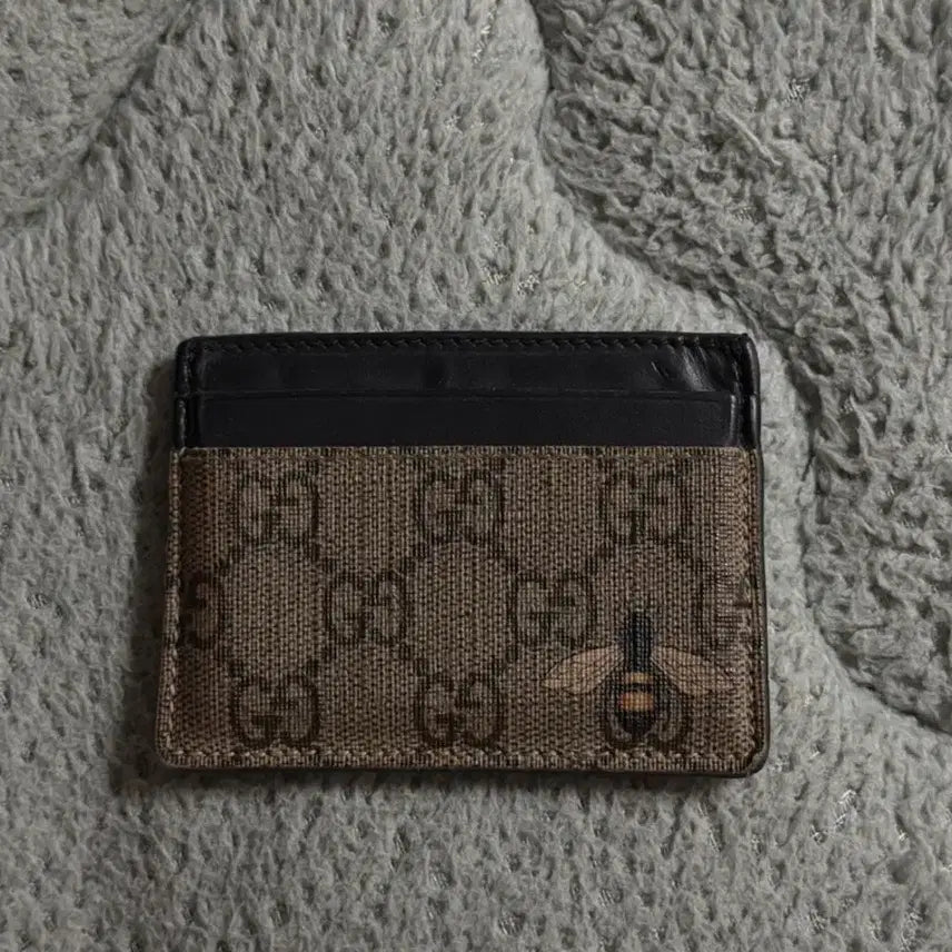 [BUNJANG] Gucci Bee Pattern Card Holder / 구찌 카드지갑 꿀벌 패턴