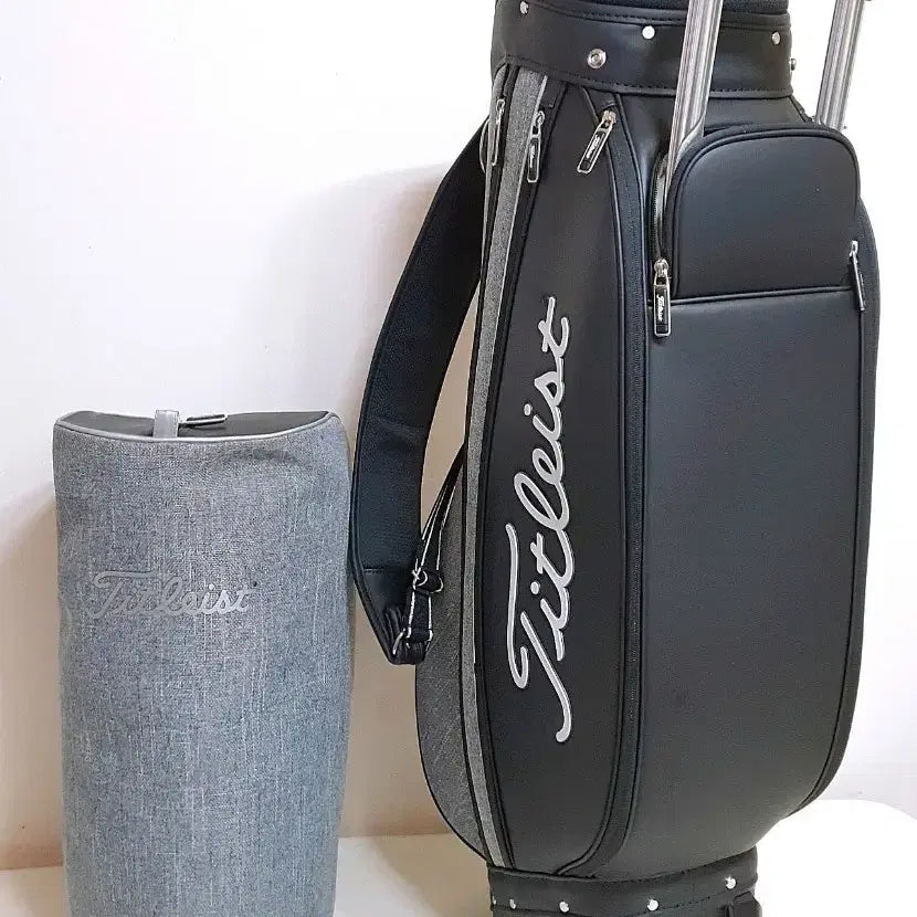 [BUNJANG] Titleist Wheeled Cart Bag / 타이틀리스트 바퀴형 휠 캐디백 국내매장 정품 새재품급 판매해요