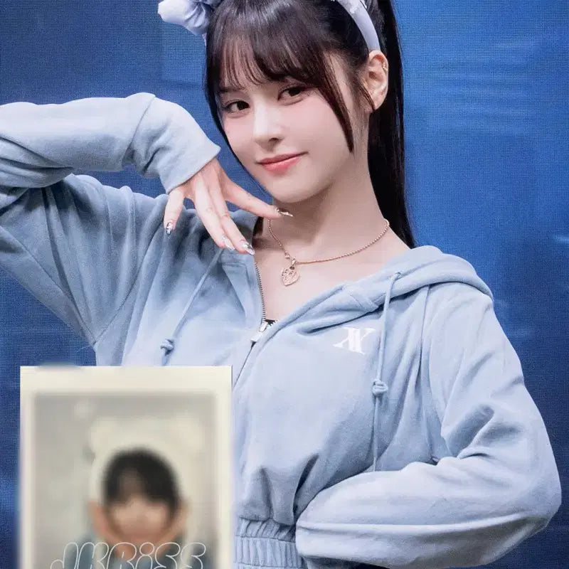 [BUNJANG] EVERGLOW Yiren Signed Polaroids Bundle Set / 에버글로우 CODE 이유 싸인폴라 싸폴 양도