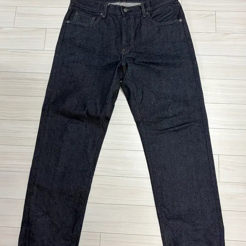 [BUNJANG] Uniqlo Selvedge Denim Jeans - Size 32 / 유니클로 셀비지 데님 32사이즈