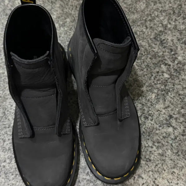 [BUNJANG] Dr. Martens 240 Lace-less Boots / 닥터마틴 레이스리스240