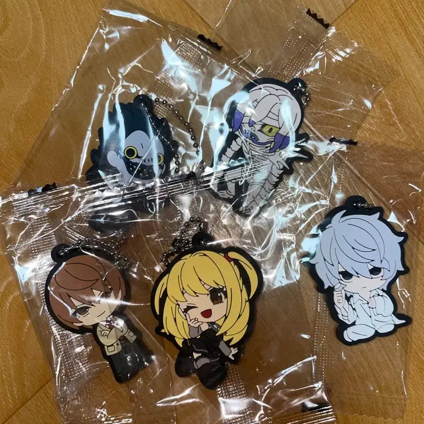 [BUNJANG] Death Note Rubber Strap Mascot Keyring Bundle Set (Light, Ryuk, Rem) / 일괄세트 데스노트 러버 참 스트랩 마스코트 키링 가챠 엘 라이토 미사