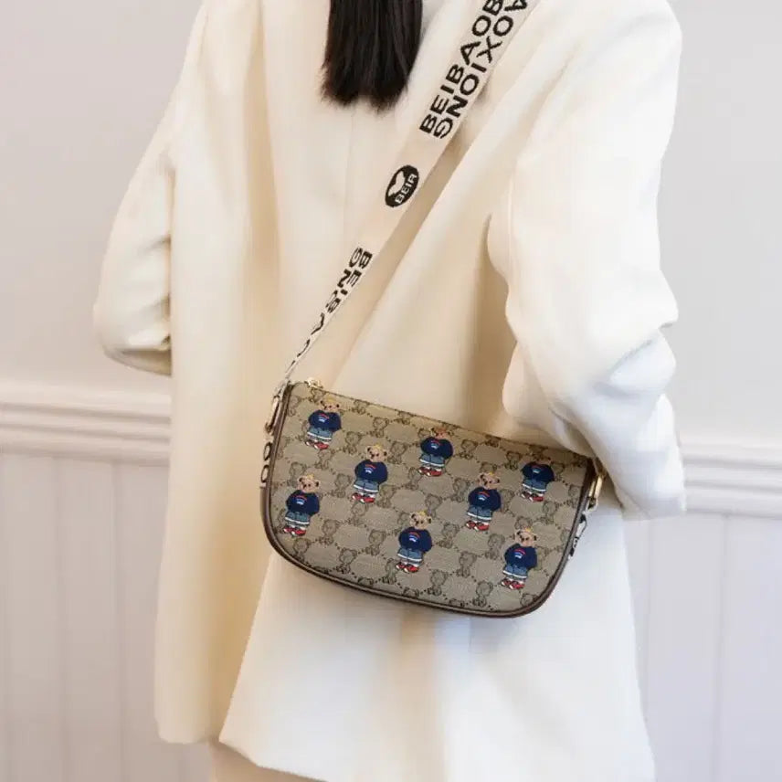 [BUNJANG] Bear Pattern Shoulder Bag / 곰돌이 패턴 숄더백