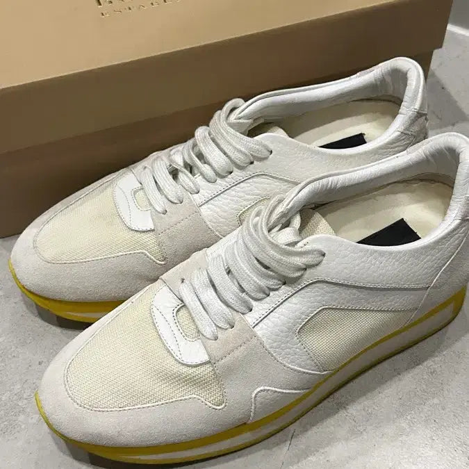 [BUNJANG] Burberry Sneakers / 버버리 스니커즈