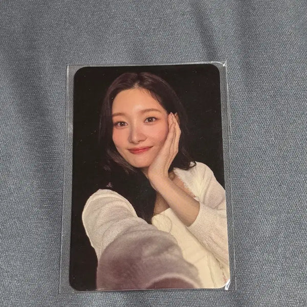 [BUNJANG] IOI Jung Chaeyeon Hong Kong Concert Photocard (Day 1) / 아이오아이 정채연 홍콩 콘서트 포토카드 팝니다(1일차)