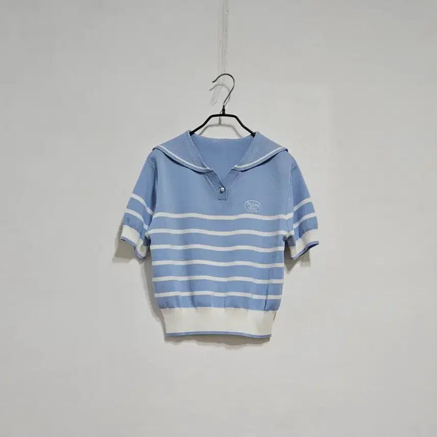 [BUNJANG] Rola Rola Embroidered Cape Knit Sweater / 로라로라 케이프 자수니트