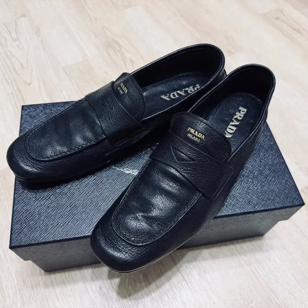 [BUNJANG] Prada Black Goatskin Loafers 8.5 / 프라다 / 2DF090 염소 가죽 블랙 로퍼 / 8.5