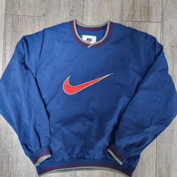 [BUNJANG] Nike V-Neck Vintage Sweatshirt / (동묘) 나이키 브이넥 빈티지 맨투맨