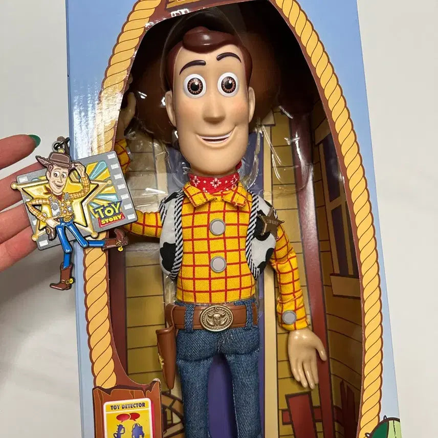 [BUNJANG] Disney Pixar Toy Story Woody Talking Action Figure / (최저가) 토이스토리 우디 토킹 액션 피규어 디즈니랜드