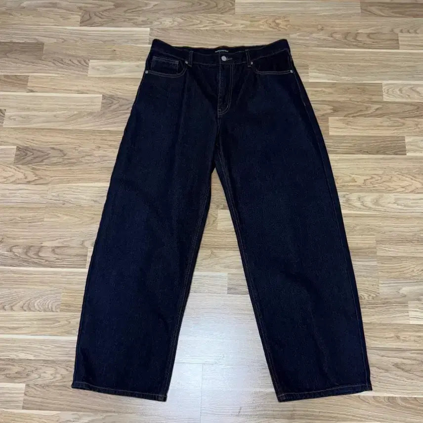 [BUNJANG] Musinsa Standard Curved Denim Pants 34 Deep Indigo / [새상품] 무신사 스탠다드 커브드 데님 팬츠 34 딥 인디고
