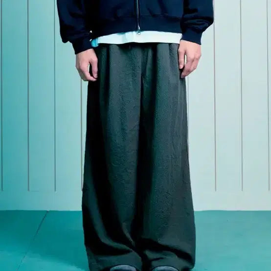 [BUNJANG] The Coldest Moment TCM Mini Logo Breeze Pants Charcoal S / 더콜디스트모먼트 tcm 미니 로고 브리즈 팬츠 차콜 s