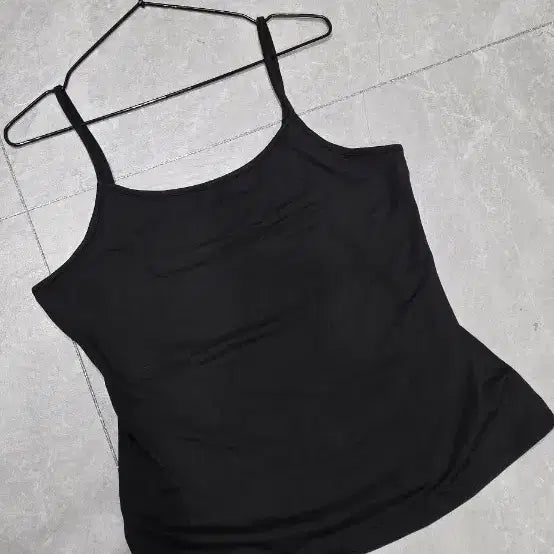 [BUNJANG] Black Sleeveless Tank Top (Plus Size) / 블랙 민소매 나시/빅사이즈