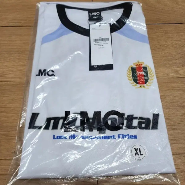 [BUNJANG] LMC Capital Soccer Jersey Short Sleeve T-Shirt White XL / [XL] LMC 캐피탈 싸커 저지 반팔 티 화이트 판매