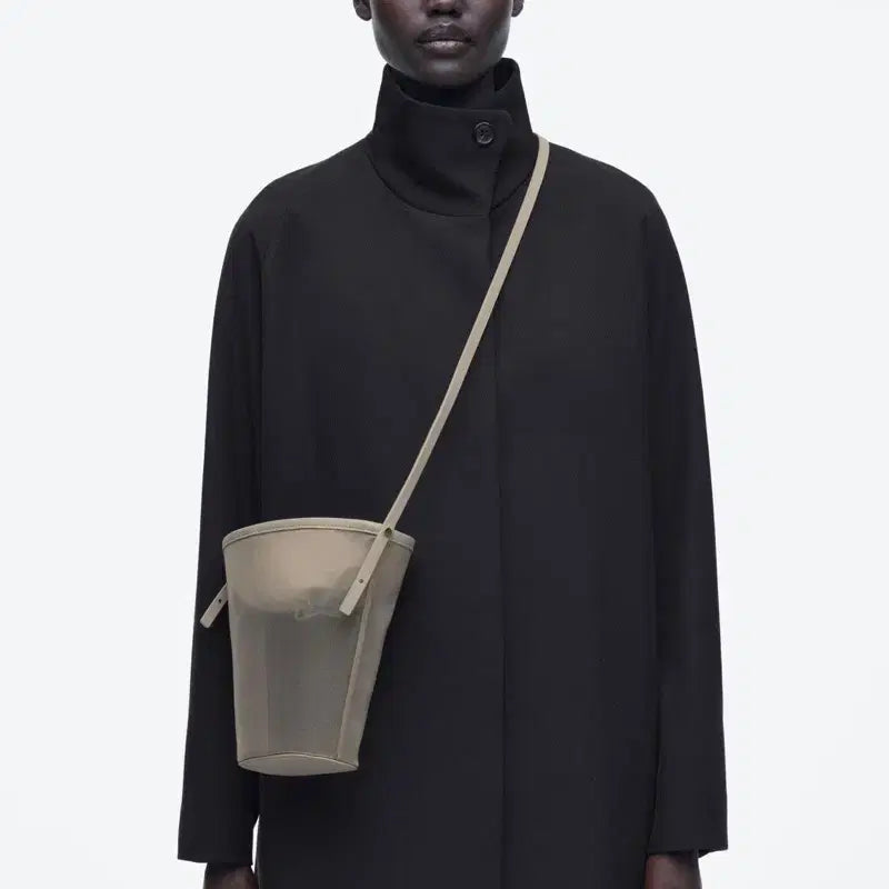 [BUNJANG] COS Mesh Mini Bucket Bag Beige / COS 코스 메쉬 미니 버킷백 베이지 새상품
