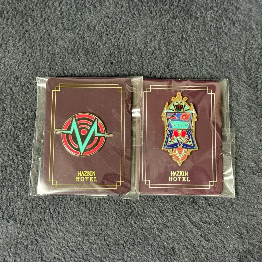 [BUNJANG] HasBeen Hotel Box Tech Logo Pin Badge / 해즈빈 호텔 복스 복스테크 로고 핀뱃지
