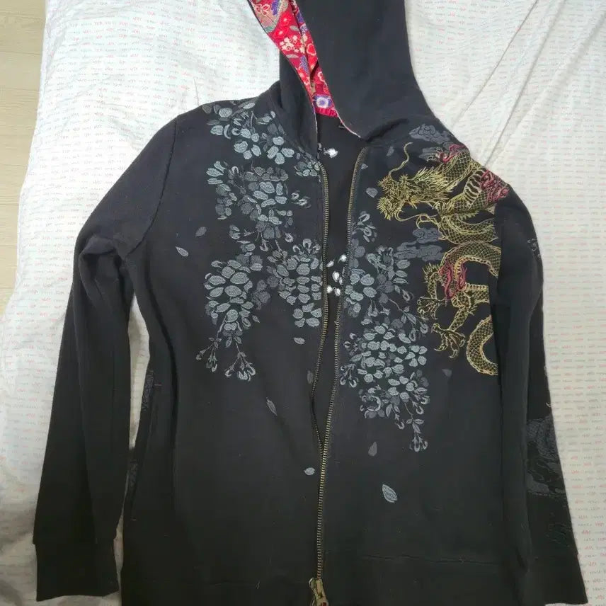 [BUNJANG] Vintage Sukajan Style Zip-Up Hoodie / 빈티지 스카잔 후드집업