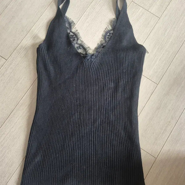 [BUNJANG] Lace Camisole T-Shirt / 레이스 나시 티셔츠
