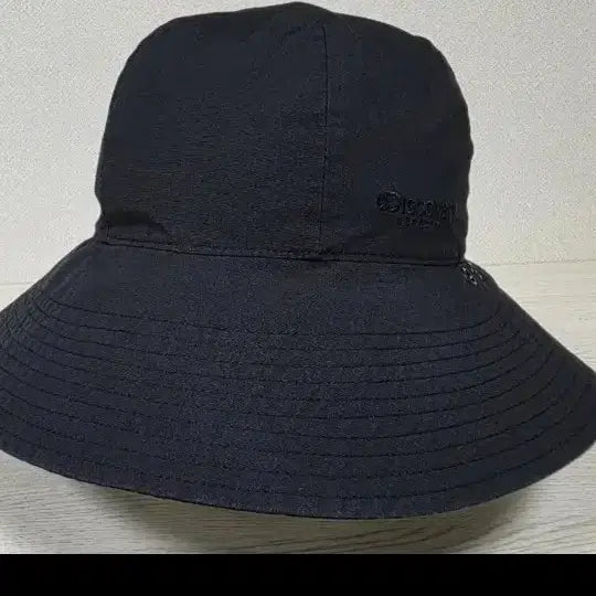[BUNJANG] Discovery Expedition Logo Embroidered Bucket Hat / 디스커버리버킷햇