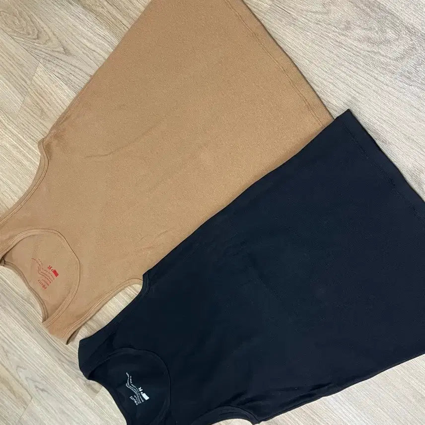 [BUNJANG] Practical & Realistic PRALOOM Sleeveless Top Set / 피알룸 나시 일괄판매 프랙티컬앤 리얼리스틱