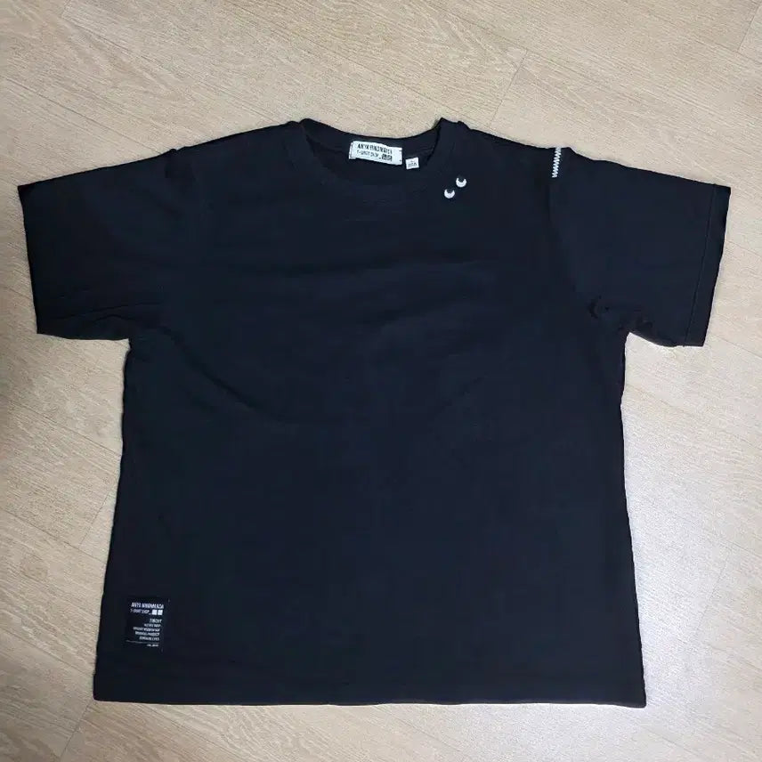[BUNJANG] Uniqlo x Anya Hindmarch Women's Loose Fit Short Sleeve T-Shirt / 유니클로 x 안야 힌드마치 여성 루즈핏 반팔티 L
