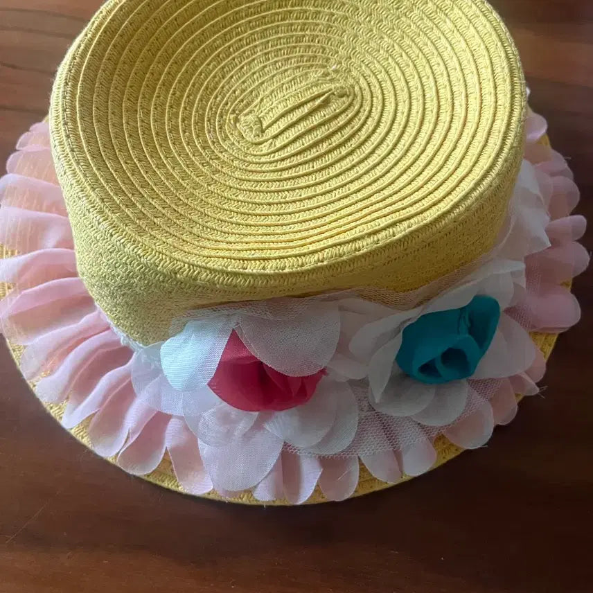 [BUNJANG] Straw Hat with Yellow Flower Decoration / 밀짚 모자 옐로우 플라워 장식