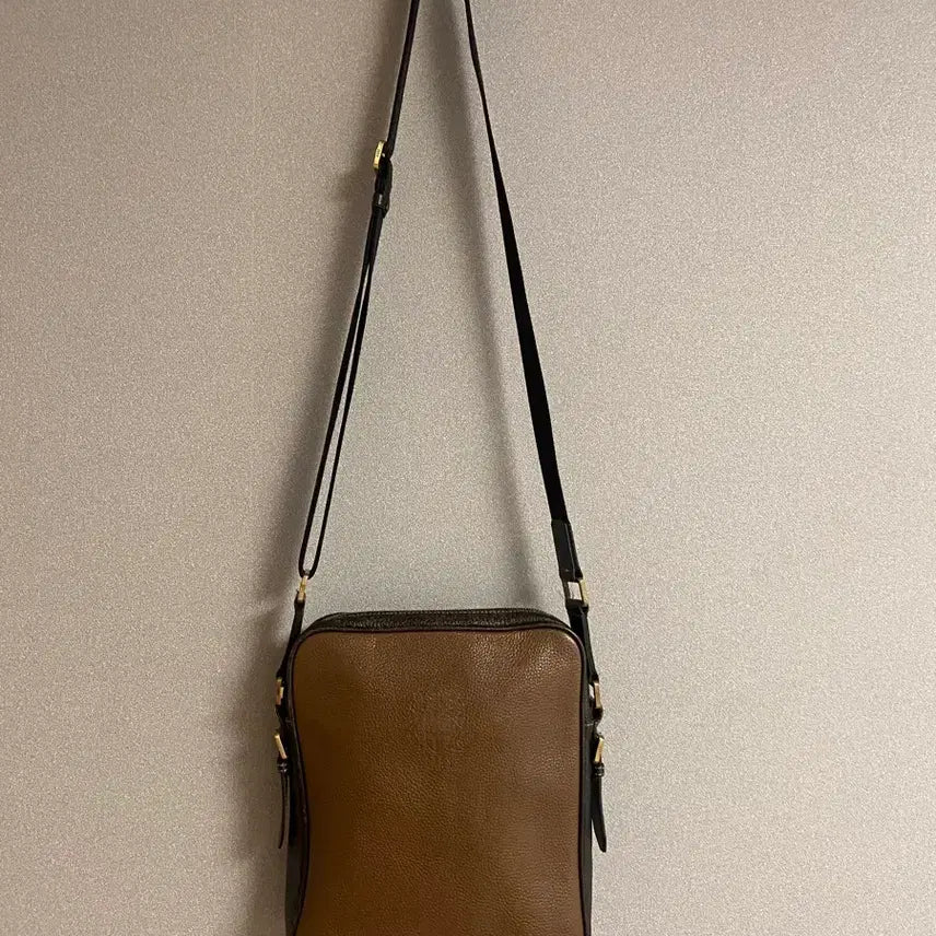 [BUNJANG] Daks Men's Crossbody Bag / 닥스 남성용 가방
