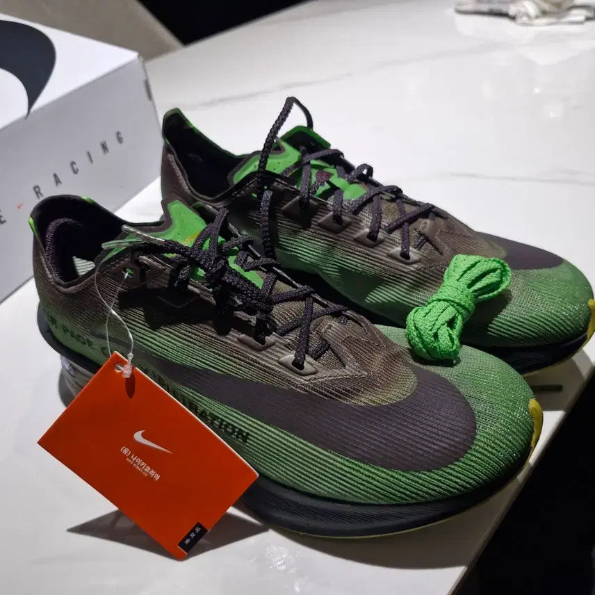 [BUNJANG] Nike ZoomX Vaporfly NEXT 4 PRM Running Shoes / 나이키 줌x 베이퍼플라이 넥스트 4 prm 265