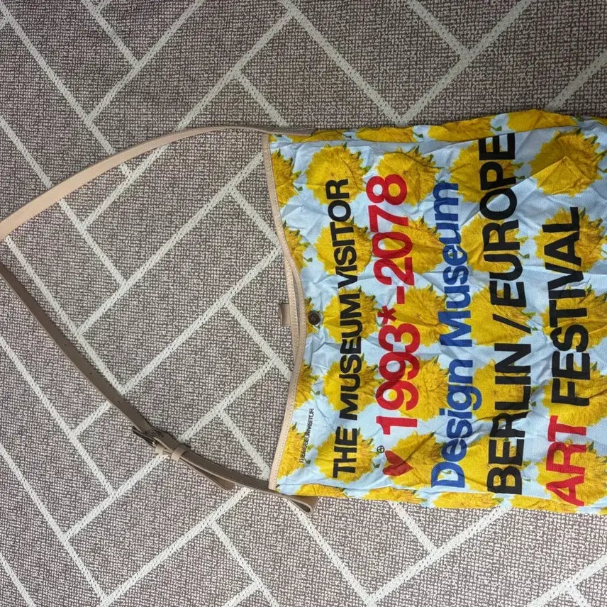 [BUNJANG] The Museum Visitor Shoulder Bag / 더뮤지엄비지터 가방